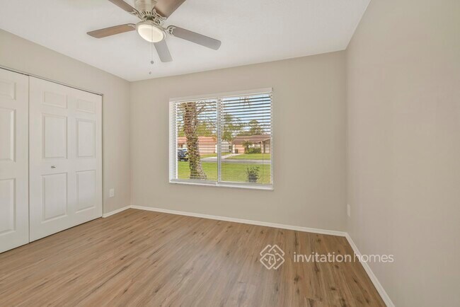 Building Photo - 10425 Kingbrook Ln