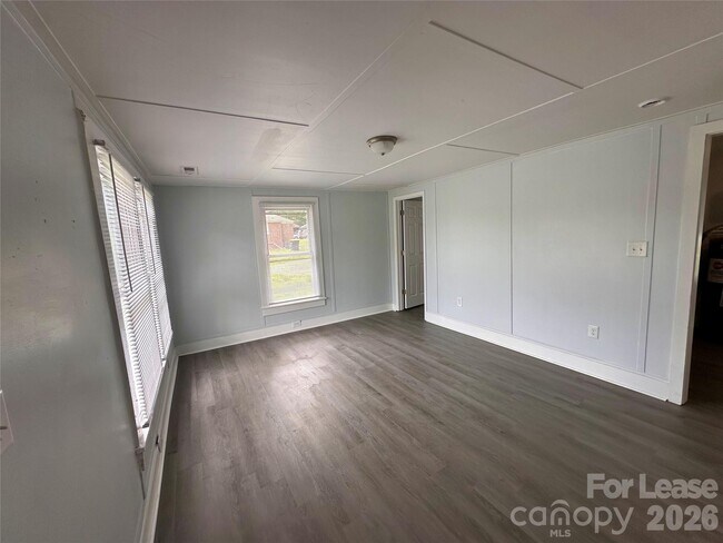 Building Photo - 1740 Patterson St