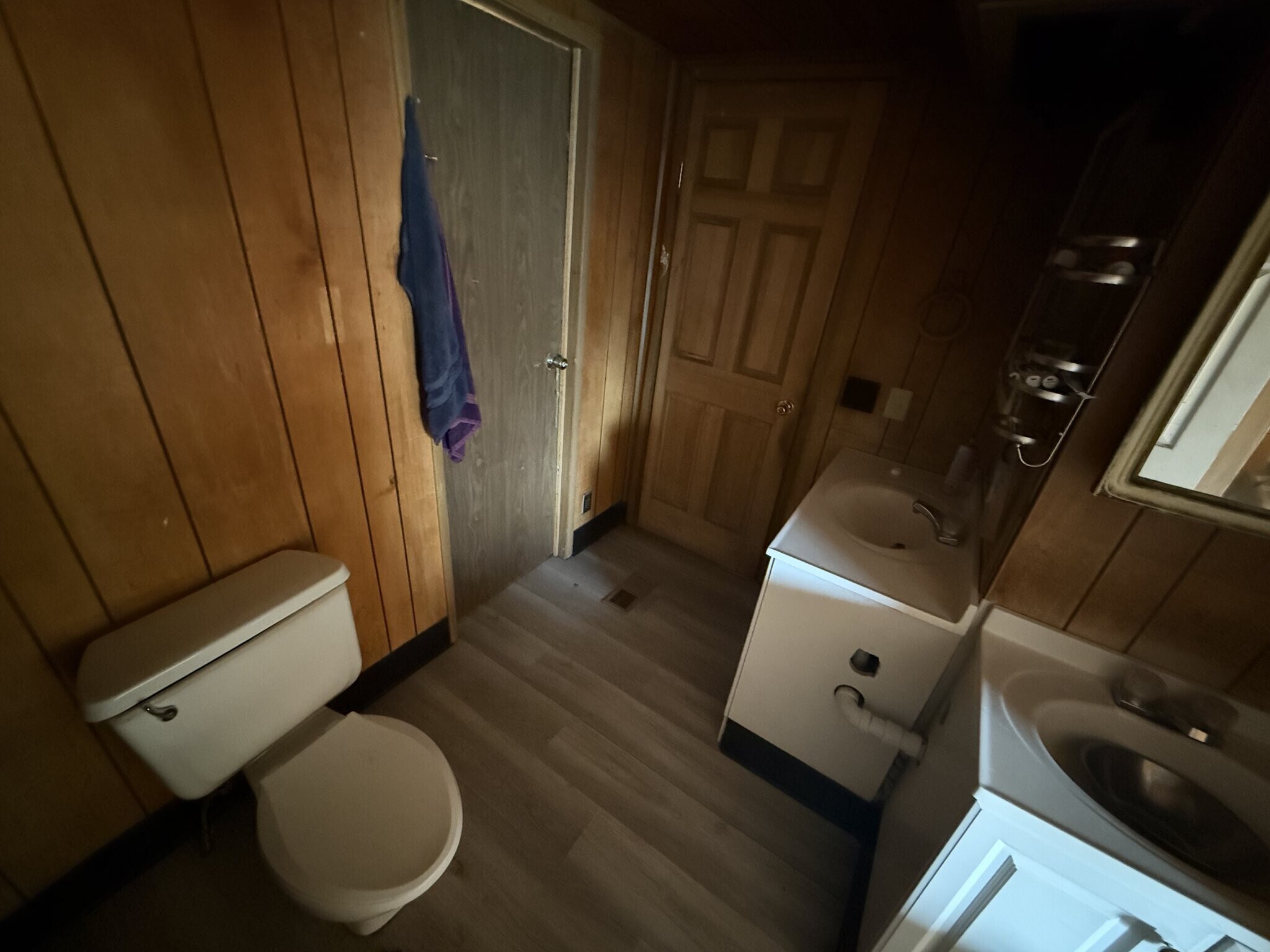 Building Photo - 10 9th Ave