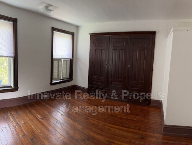 Building Photo - 4416 Locust St
