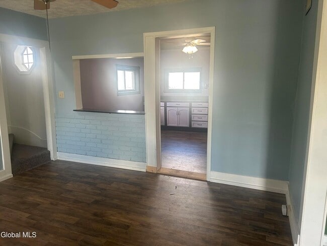 Building Photo - 1076 Wicker St