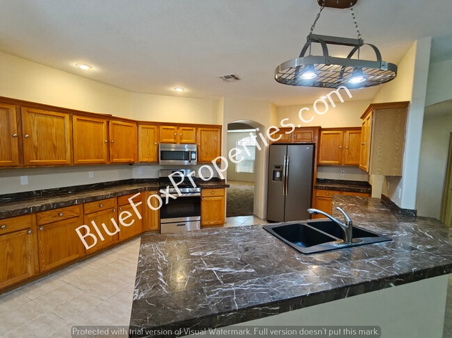 Building Photo - 12364 N Mt Bigelow Rd