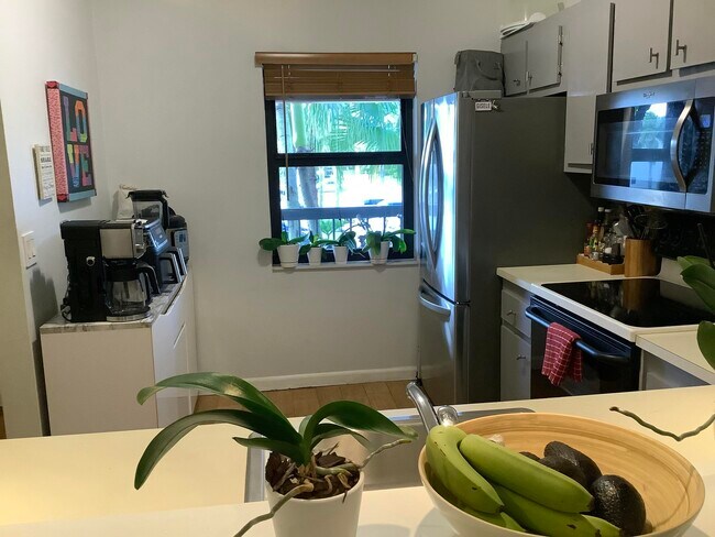 Building Photo - 22040 Palms Way