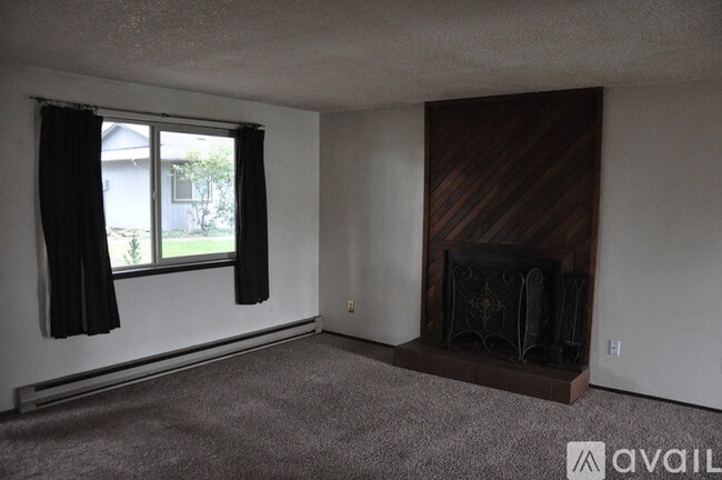 Building Photo - 333 SE 139th Ave