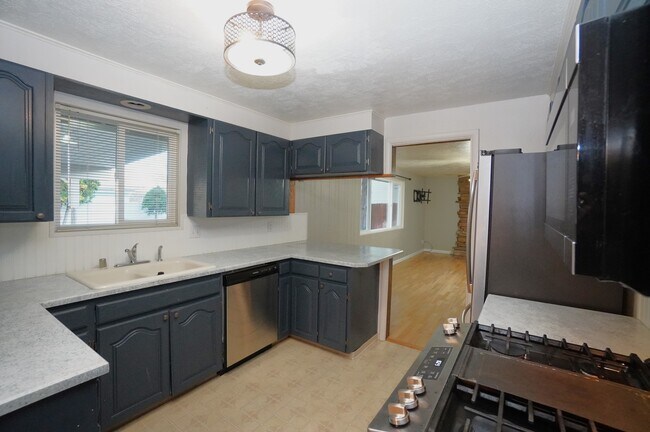 Building Photo - 9594 W Telfair Dr