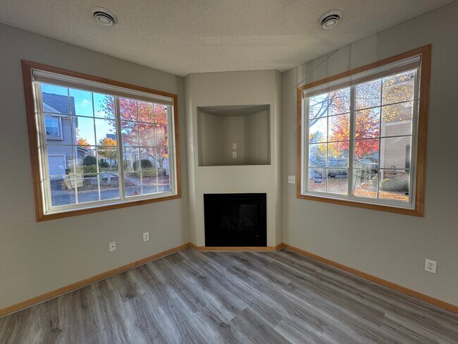 Building Photo - 3443 Cherry Ln