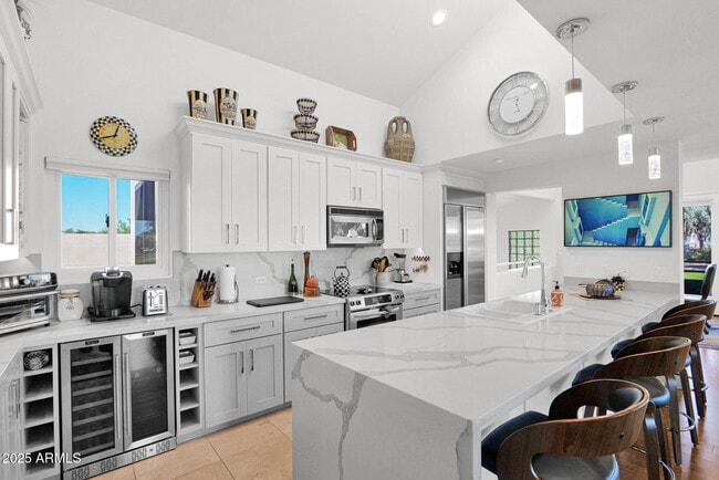 Building Photo - 7760 E Gainey Ranch Rd