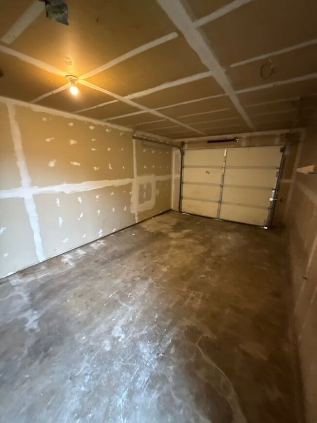 Building Photo - 4435 Campbell Dr SE