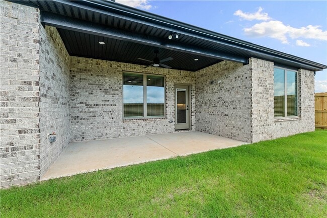 Building Photo - 803 Jenison Rd