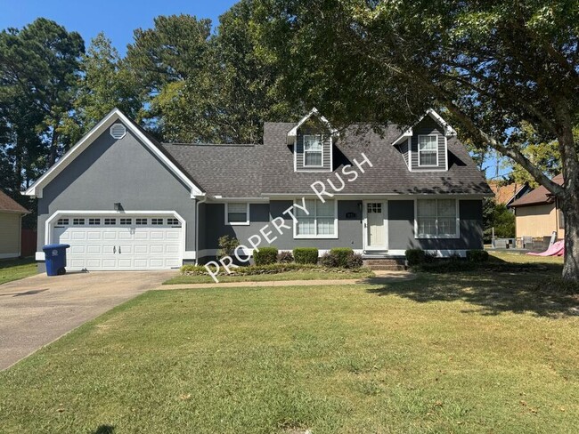 Primary Photo - 1915 Howell Mill Dr