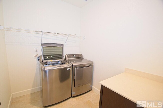 Building Photo - 1390 Trailhead Dr