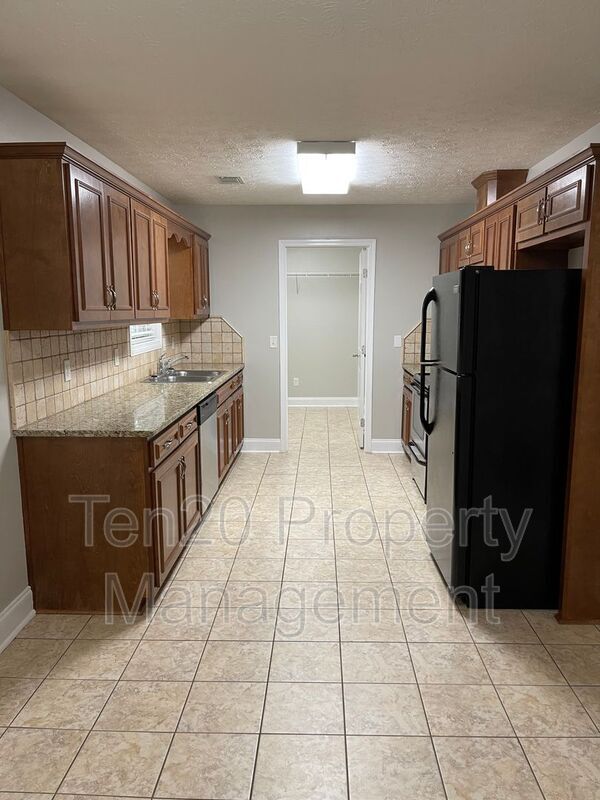 Building Photo - 4508 Auburn Rd