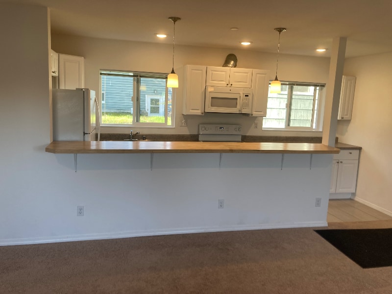 Building Photo - 13628 2nd Ave SW