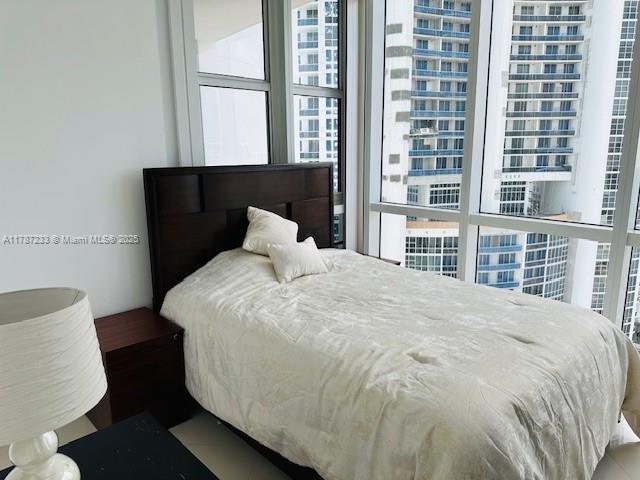Building Photo - 18201 Collins Ave
