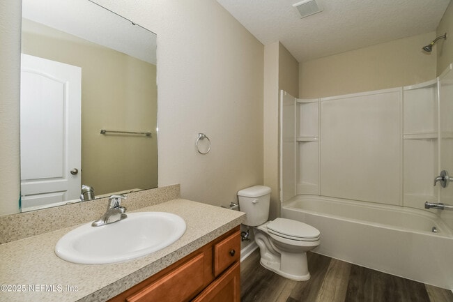 Building Photo - 3862 Falcon Crest Dr