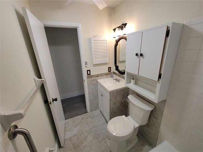 Building Photo - 1028 Lillian St