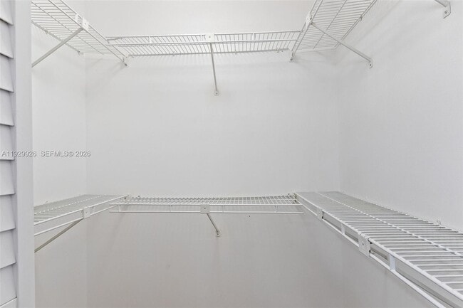 Building Photo - 15569 N Miami Lakeway