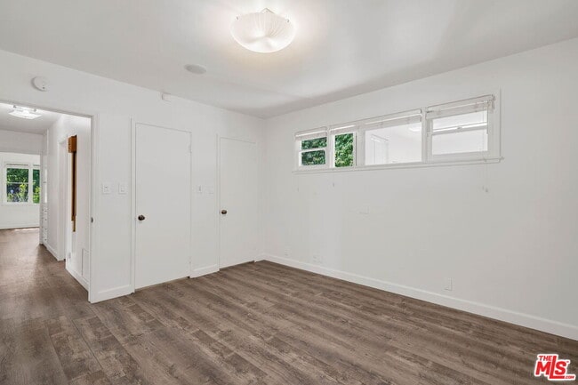 Building Photo - 4818 La Canada Blvd