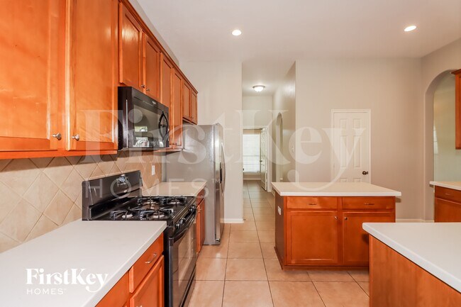 Building Photo - 8807 Rocky Knoll Ln
