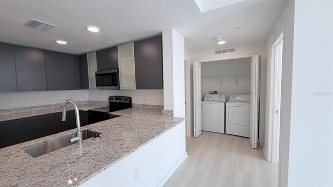 Building Photo - 5587 Millennia Park Dr