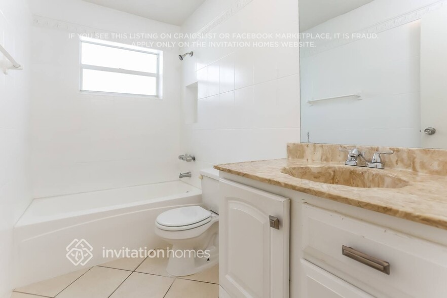 Building Photo - 9394 NW 19th Pl