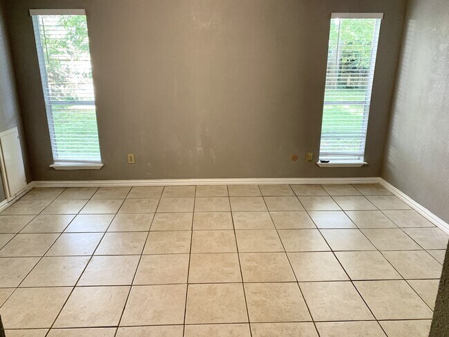 Building Photo - 106 Land Grant Ct