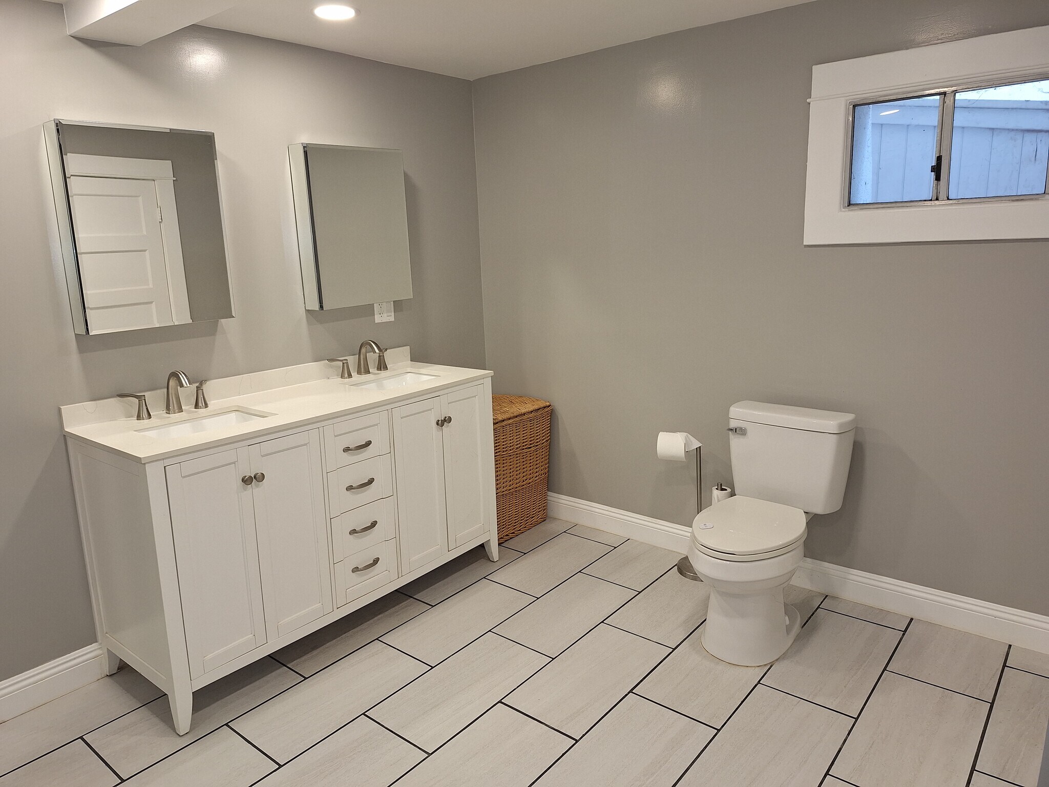 Bathroom - 820 Beryl St