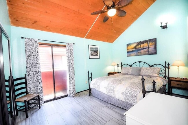 Building Photo - 731 Seacoast Dr