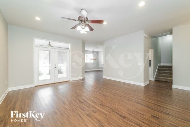 Building Photo - 5920 Buck Run Dr