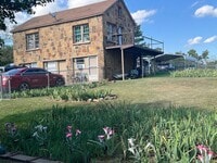 Building Photo - charming  Stone home : 1-bedroom, 1-bathroom (All utilities included)