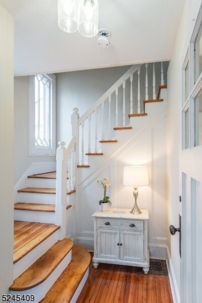 Building Photo - 121 Midland Ave