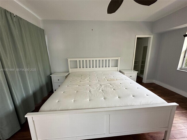 Building Photo - 90 Isle of Venice Dr