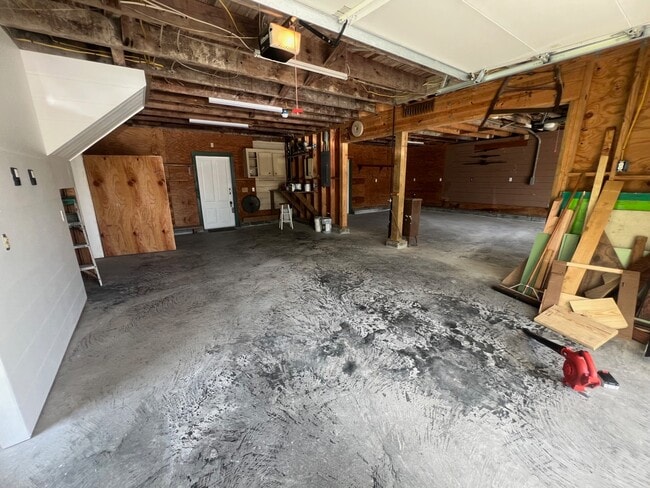 Building Photo - 618 Bayridge Rd