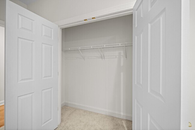 Building Photo - 27556 Paddock Trail Pl