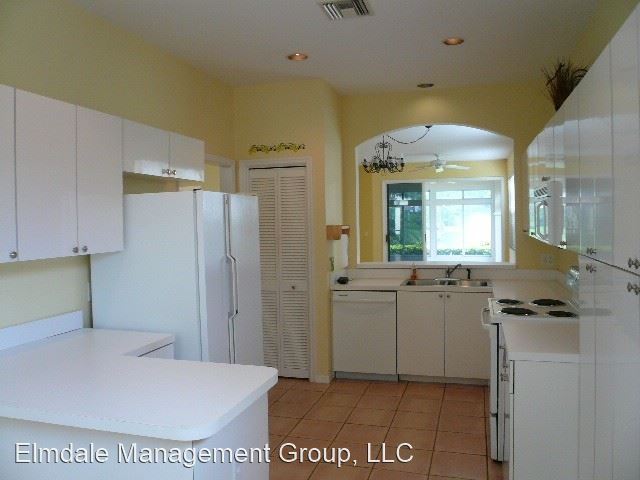 Building Photo - 3 br, 2 bath House - 1674 Victoria Circle