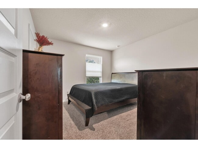 Building Photo - 6726 Sarah Ann Way