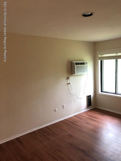 Building Photo - 171 Amberly Dr