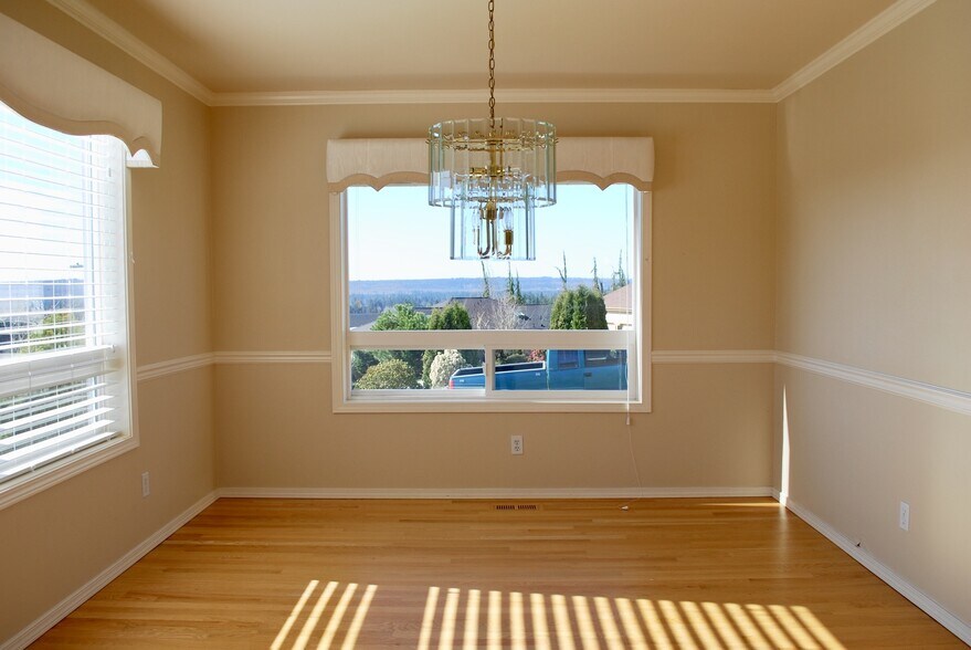Building Photo - Beautiful views at this Marysville home
