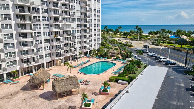 Building Photo - 405 N Ocean Blvd