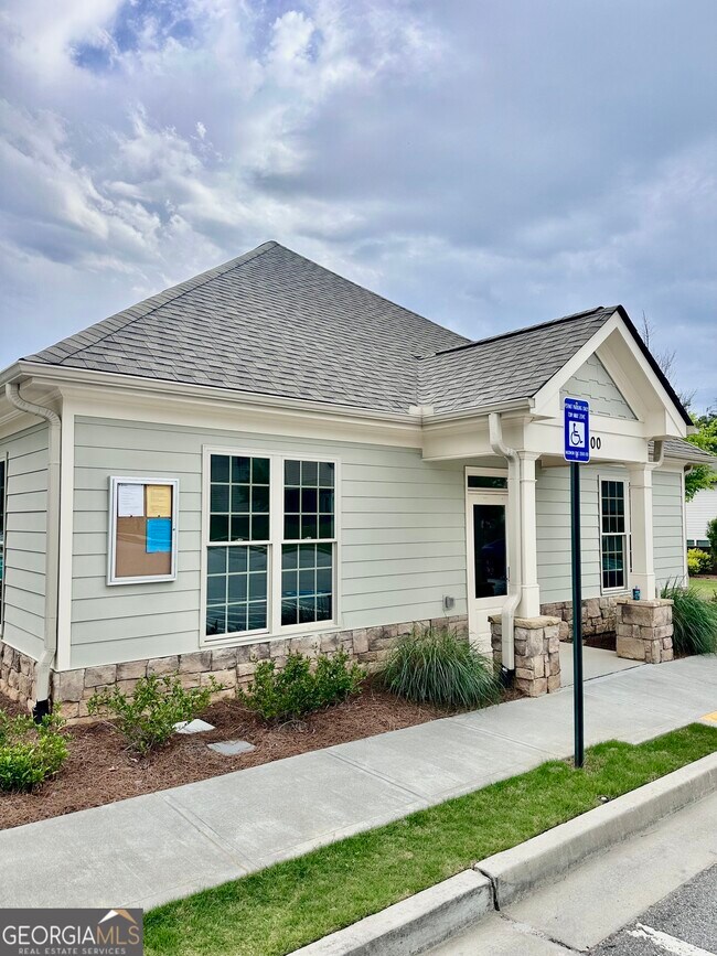 Building Photo - 603 Skye Ct