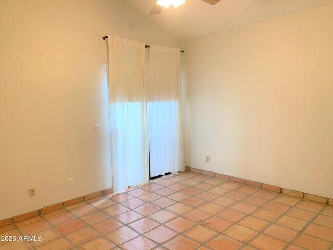 Building Photo - 4667 W Harrison St