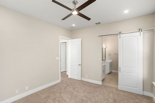 Building Photo - Brand New 3/2.5 Townhome