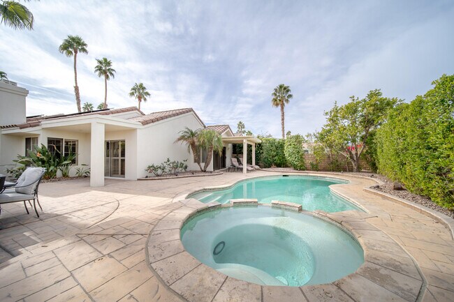 Building Photo - 43512 Via Magellan Dr
