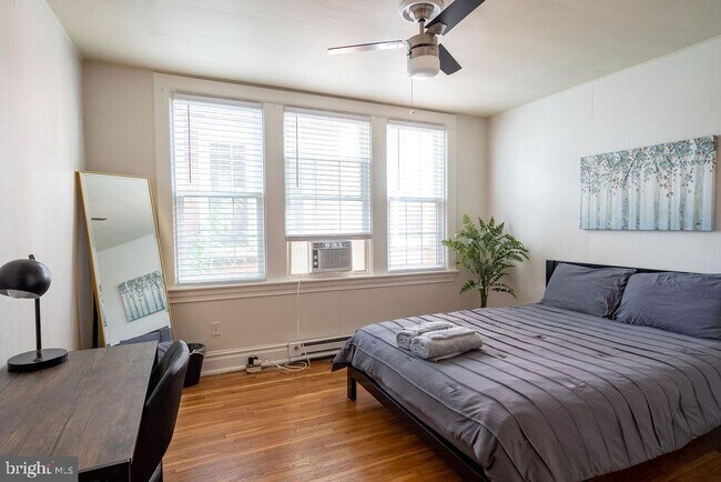 Building Photo - 315 Frederick St