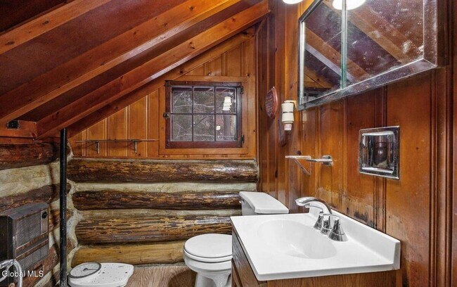 Building Photo - 33 Chuckwagon Trail
