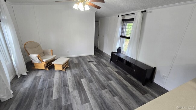 Building Photo - 841 Sandman Pl