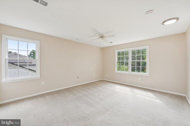 Building Photo - 6245 Windward Dr
