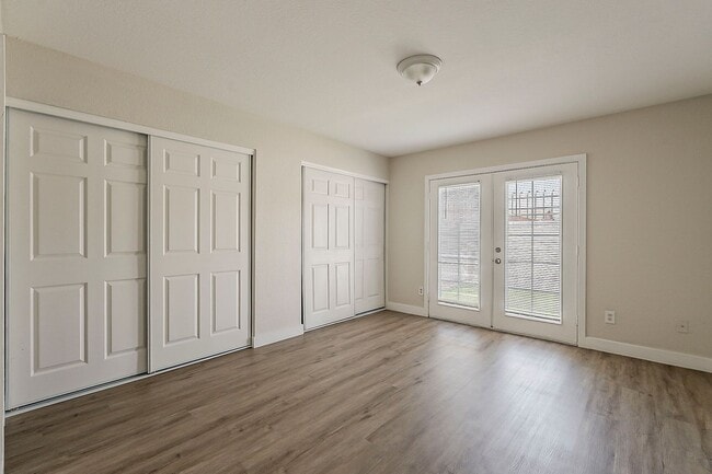 Building Photo - Fully Remodeled 3 Bedroom 2 Bathroom Town-home in Central Phoenix!!