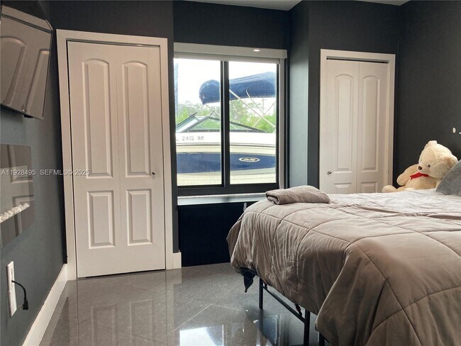 Building Photo - 7524 Mutiny Ave