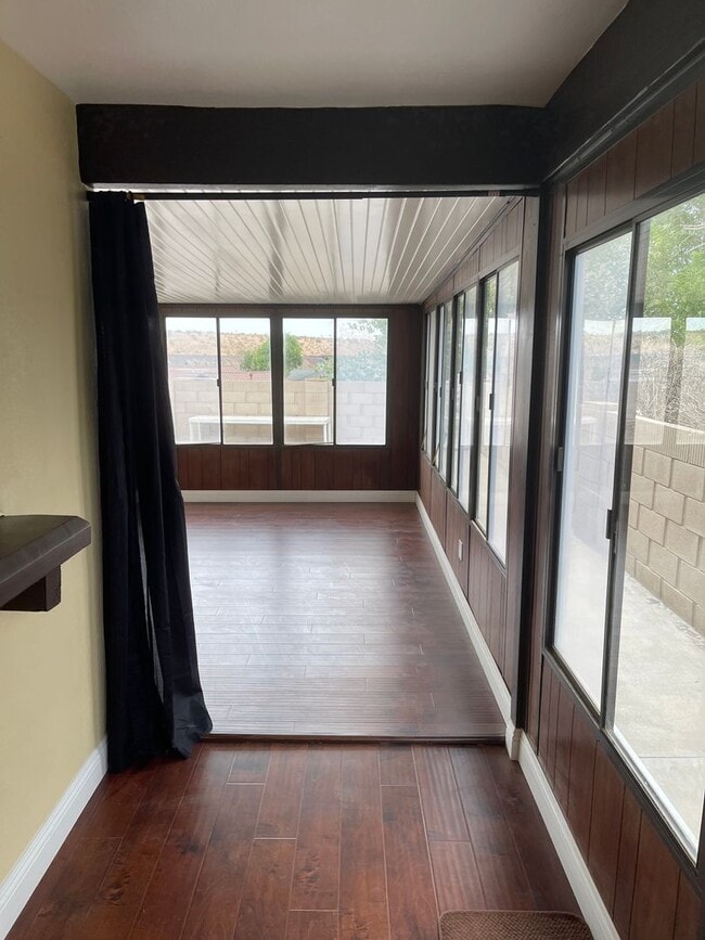 Building Photo - SPRING VALLEY LAKE 3 BEDROOM